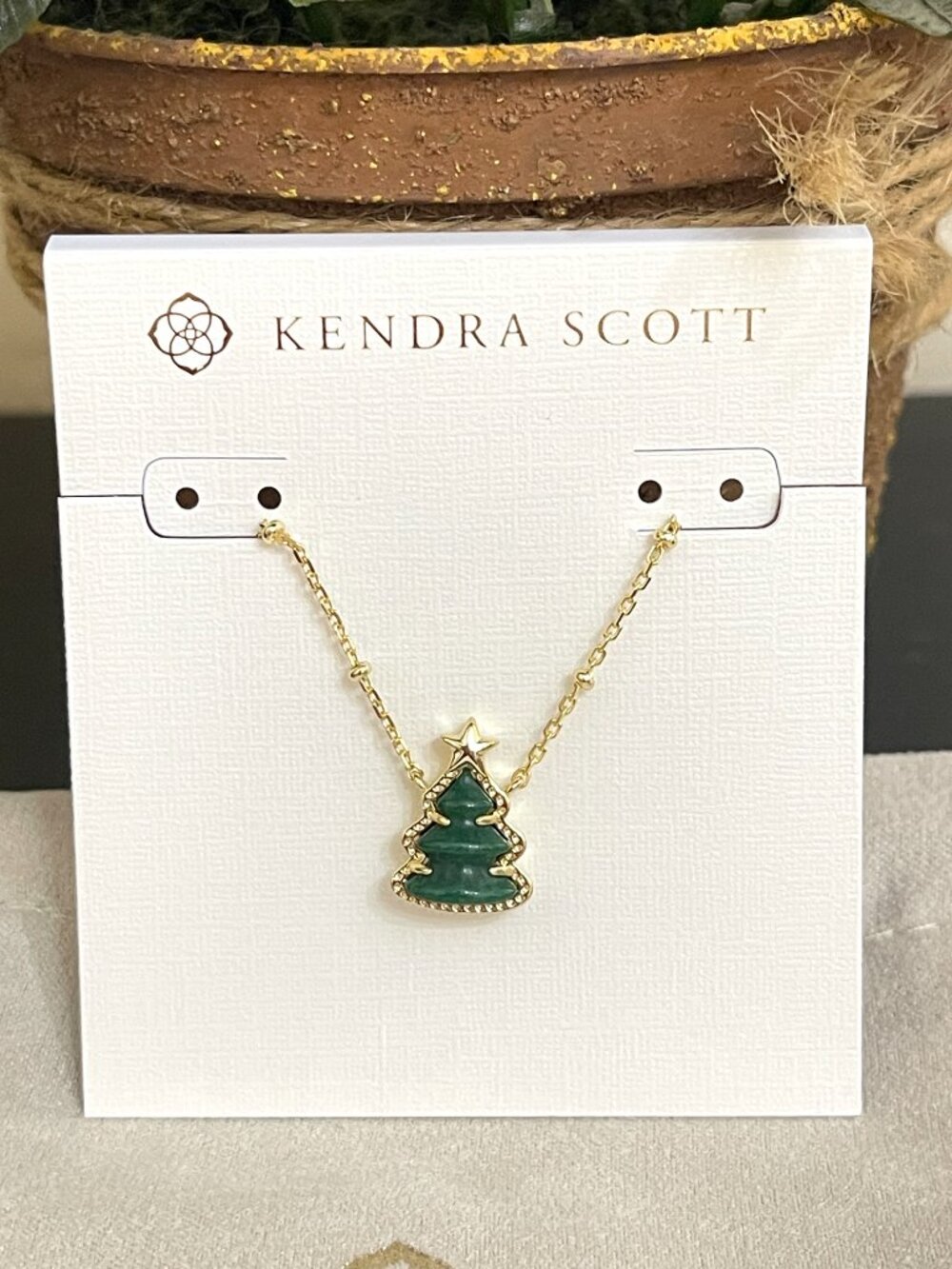 New Kendra Scott Holiday Tree Necklace Gold Green Christmas w/ Pouch Authentic!